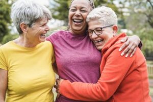 Heartwarming Bonds: Seniors Discover Friendship in Retirement