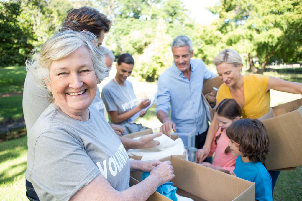 Changing Lives: The Heartwarming Benefits of Volunteering for Seniors