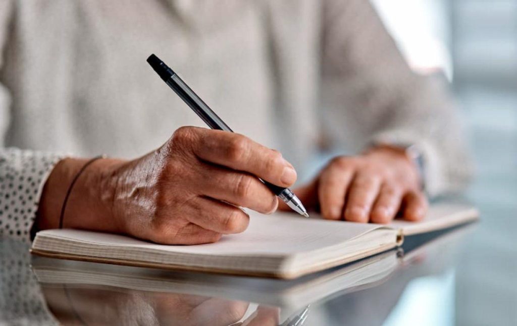 Unlocking Peace: How Journaling Enhances Seniors’ Well-Being
